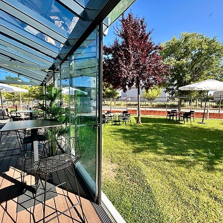 Ramada By Wyndham Madrid Getafe Hotel Екстериор снимка