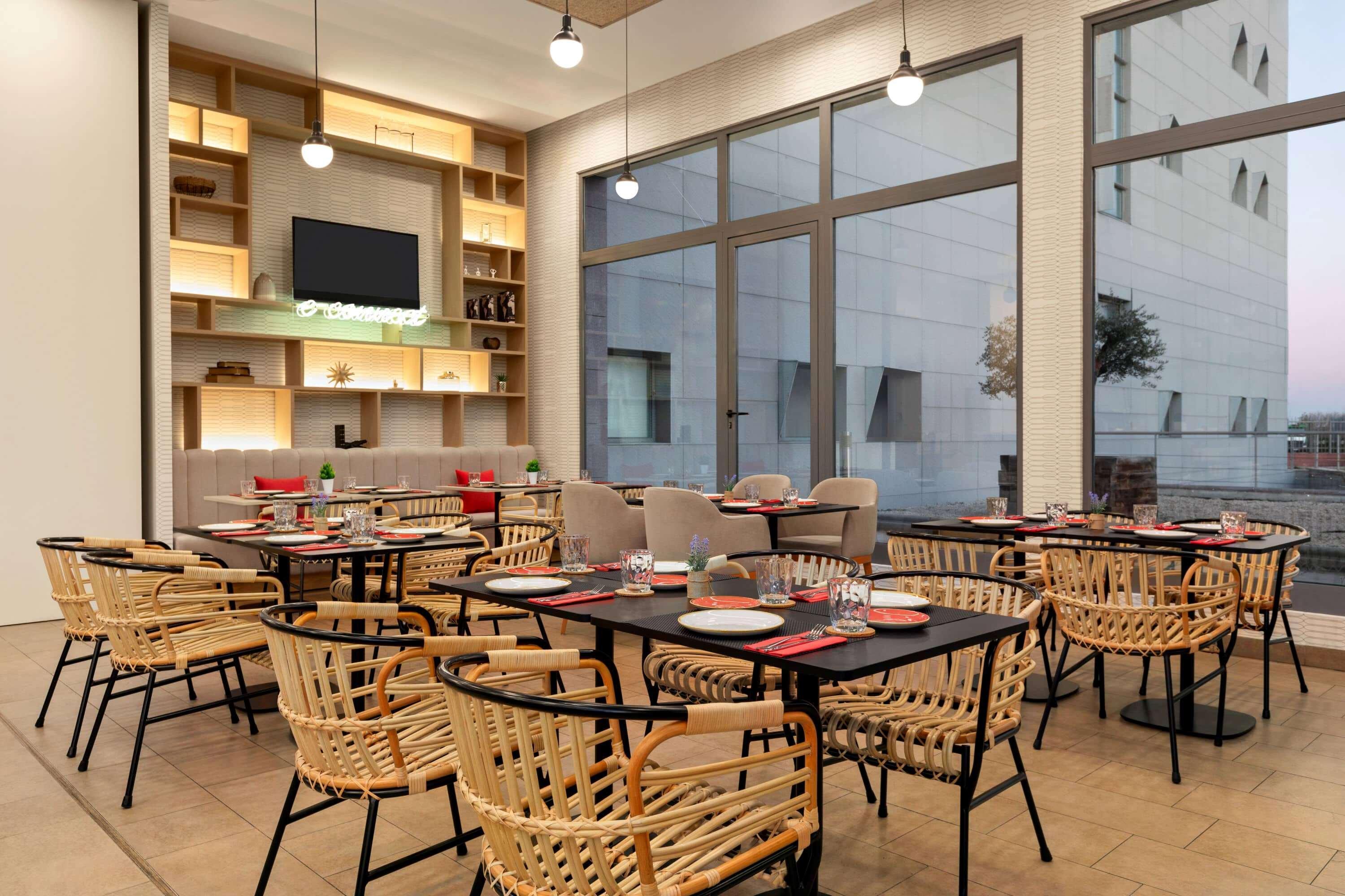 Ramada By Wyndham Madrid Getafe Hotel Екстериор снимка